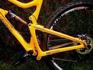 2 SANTA CRUZ